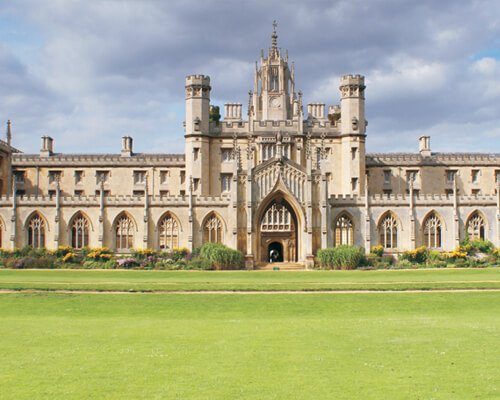 ケンブリッジ大学医学部のネットワーク管理システム WhatsUp Gold 事例